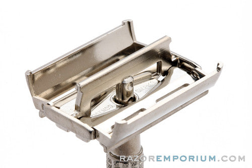 1954 Gillette Flare Tip Super Speed Double Edge Safety Razor Z3