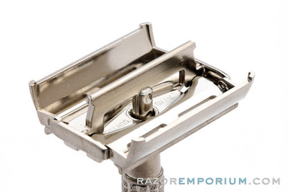 1954 Gillette Flare Tip Super Speed Double Edge Safety Razor Z3