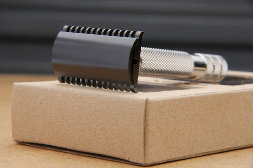 iKon DLC Deluxe Open Comb Razor