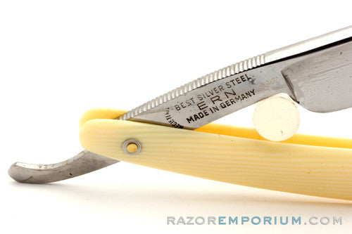 3/4" Ern No. S525 Straight Razor w/ Case | Wald Germany