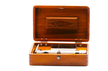 1921 Gillette Big Fellow Safety Razor Set with Blade Bank in Wooden Box