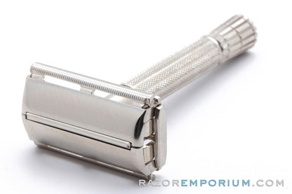 1958 Gillette TV Super Speed Razor w/ Red Case - D2
