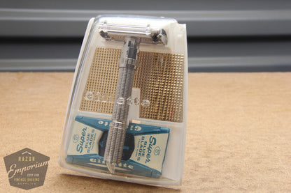 Gillette 1967 Slim Adjustable DE Safety Razor w/ Gold Case M4