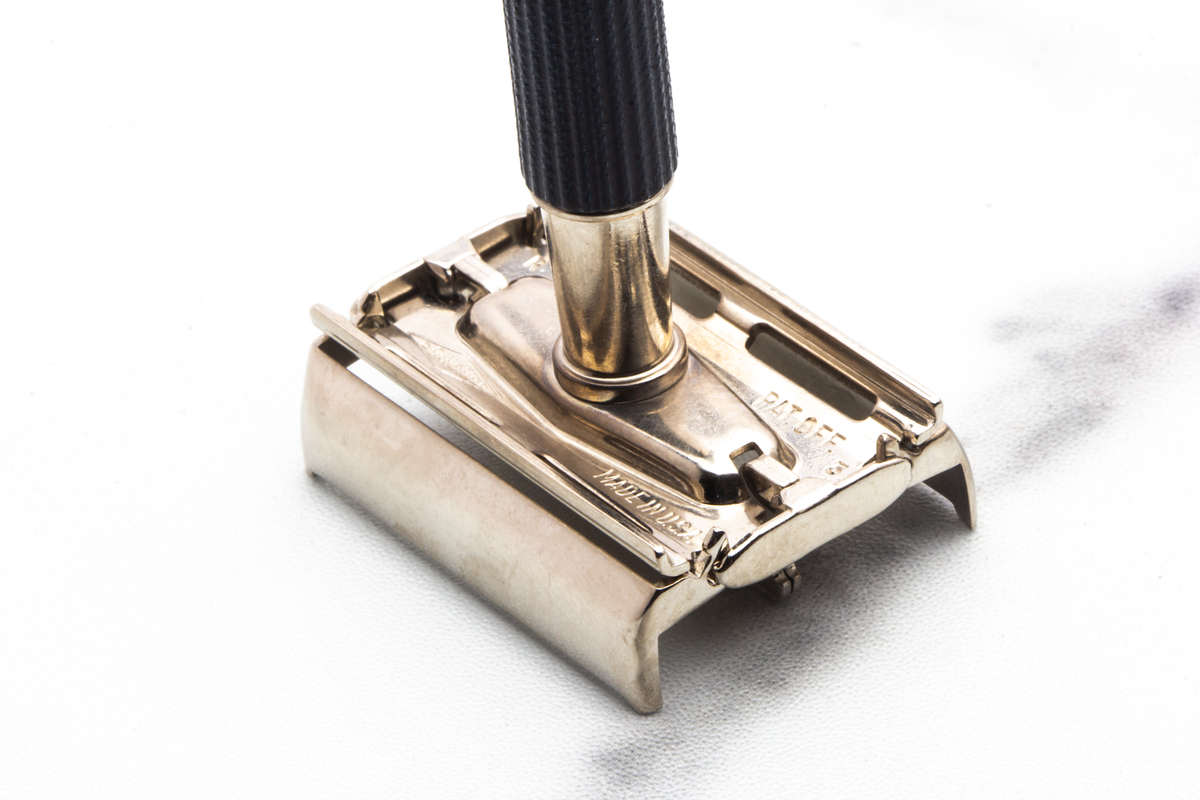 1971 R3 Gillette Black Handle Super Speed Safety Razor |  Factory Nickel Revamp