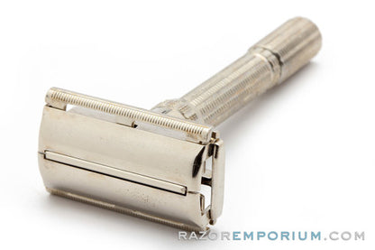 1962 Gillette Slim Adjustable Double Edge Safety Razor Set H1