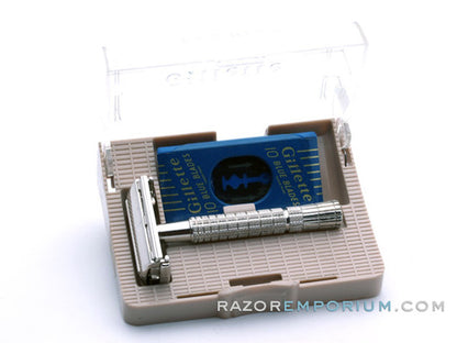 1954 Z2 Gillette Flare Tip Super Speed Safety Razor Set w/ Case & Bladebank