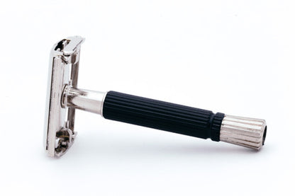 1972 S4 Gillette Black Handle Super Speed Safety Razor