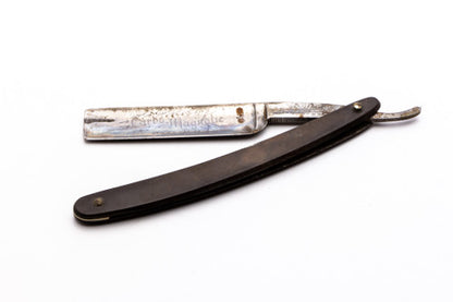 5/8" Griffon " Carbo Magnetic" Classics on Clearance Straight Razor