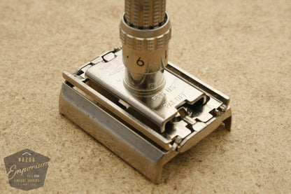 Gillette 1966 Slim Adjustable Safety Razor L2