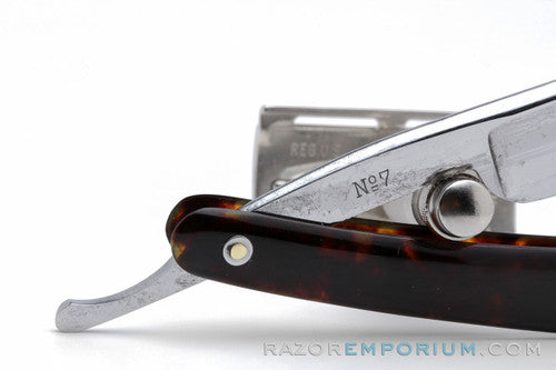 5/8" C.V. Heljestrand Straight Razor Shave Ready | Ekilstuna, Sweden