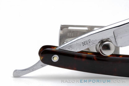 5/8" C.V. Heljestrand Straight Razor Shave Ready | Ekilstuna, Sweden
