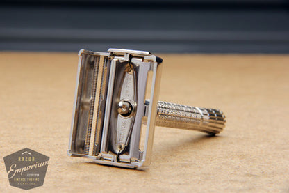 Gillette 1956 Regular Flair Tip Super Speed Safety Razor w/ Case