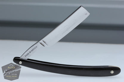 5/8" Ran-Tan-Ka-Rus Red Devil Hollow Ground Straight Razor | Square Point