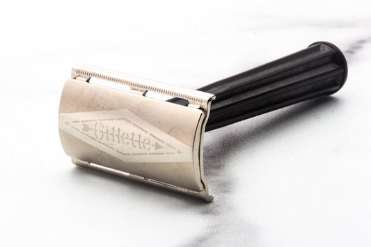 1951 W4 Gillette Tech Three Piece Double Edge Safety Razor with Black Bakelite Handle | Original Condition