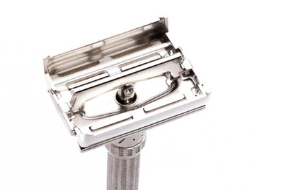 1967 Gillette Slim Adjustable Double Edge Safety Razor & Case M2