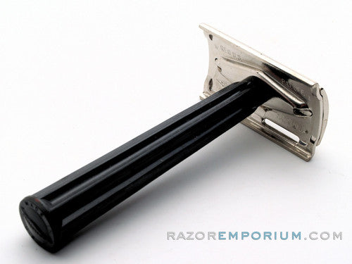 1951 W1 Gillette Black Handle Tech DE Razor in Original Red Box w/ Blades