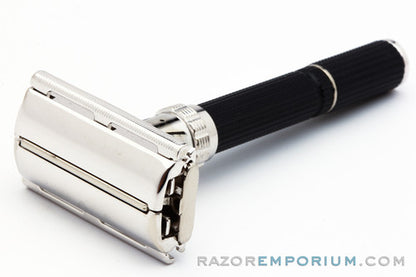 1969 O4 Gillette Short Handle Super Adjustable 84mm DE Safety Razor