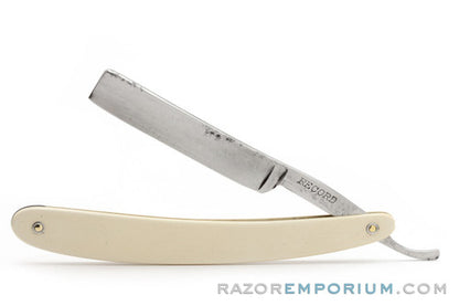 5/8" Record R. H. Hegener Shave Ready Straight Razor | Minneapolis, MN
