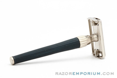 1970's Gillette G2000 Tech Slim Twist DE Safety Razor