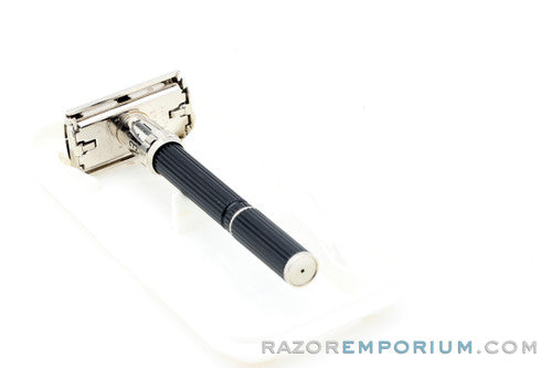 1975 Gillette Super Adjustable 109 Safety Razor Set V2