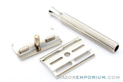 1940's Gillette British Thin Handle Tech Varient Set