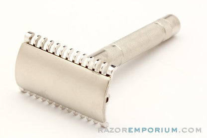 1930's Gillette 'NEW' Long Thin Bar Handle Short Comb Safety Razor