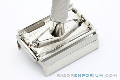 1953 Gillette Notched Super Speed Safety Razor Y3
