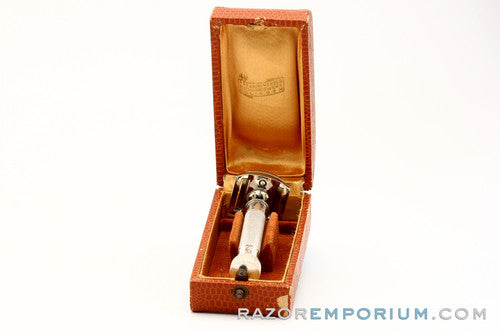J.A. Henckels Vintage Detail Mustache & Eyebrow DE Safety Razor w/ Case