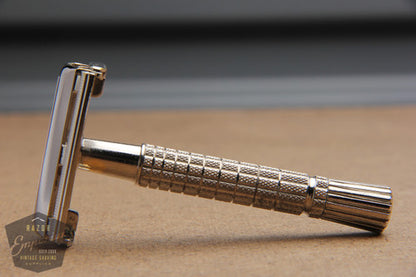 Gillette 1957 Flair Tip Super Speed DE Safety Razor -- C1