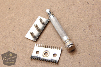 Gillette 1920's Basketweave Pocket Edition - Old Type Ball End (DE) Razor Set