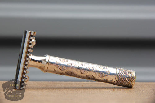 Gillette 1928 Silver New Standard Safety Razor
