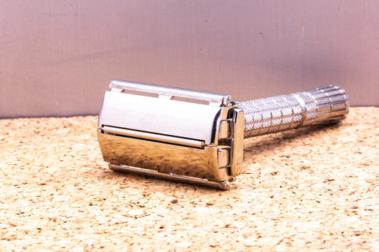1956 B2 Gillette Flare Tip Super Speed Double Edge Safety Razor  | Original Condition