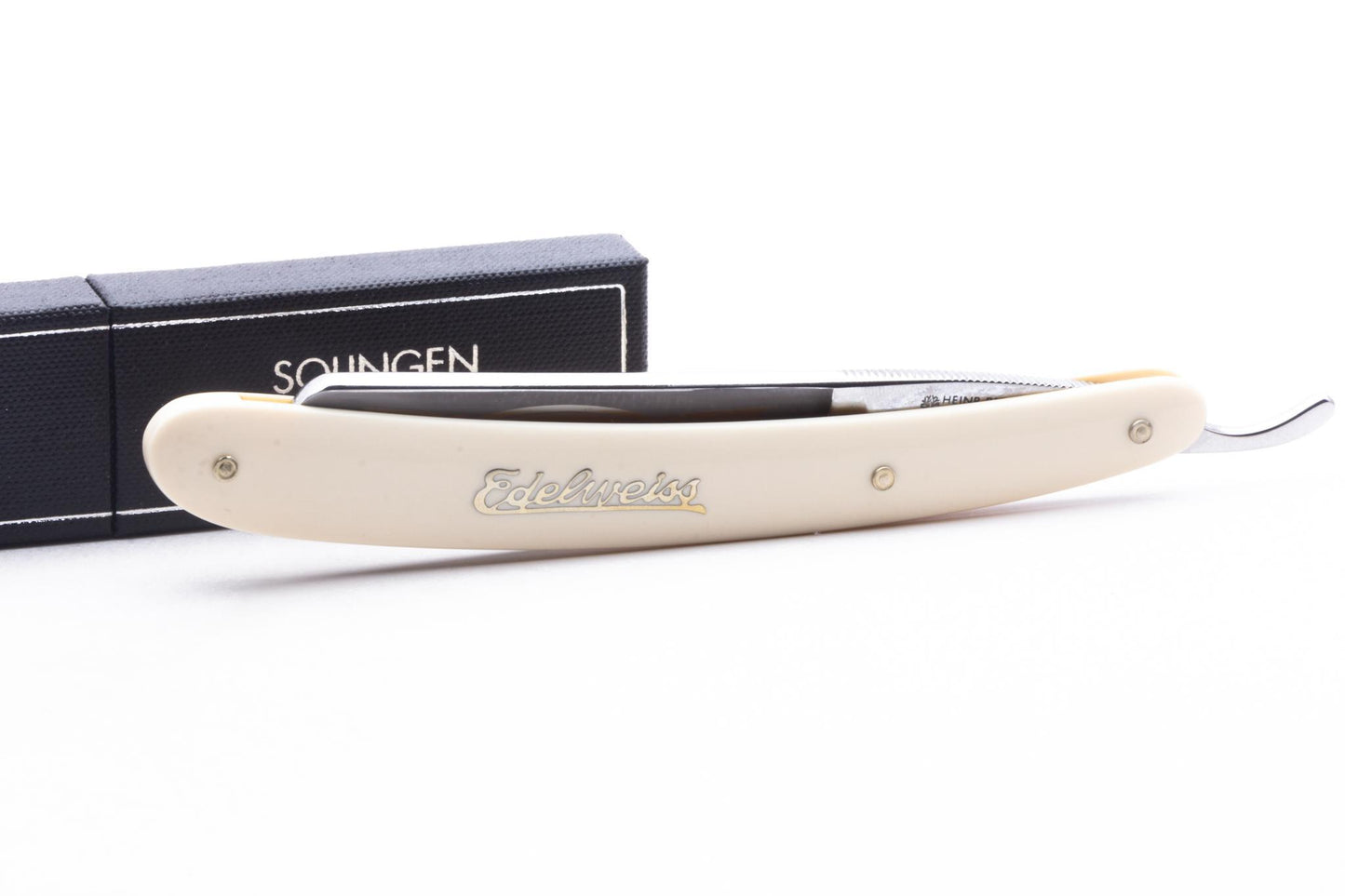 5/8" Boker White Edelweiss Round Tip Straight Razor
