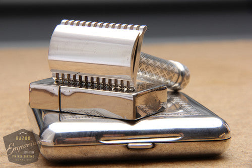 Gillette 1921 New Improved Nickel Tuckaway Travel DE Safety Razor Set