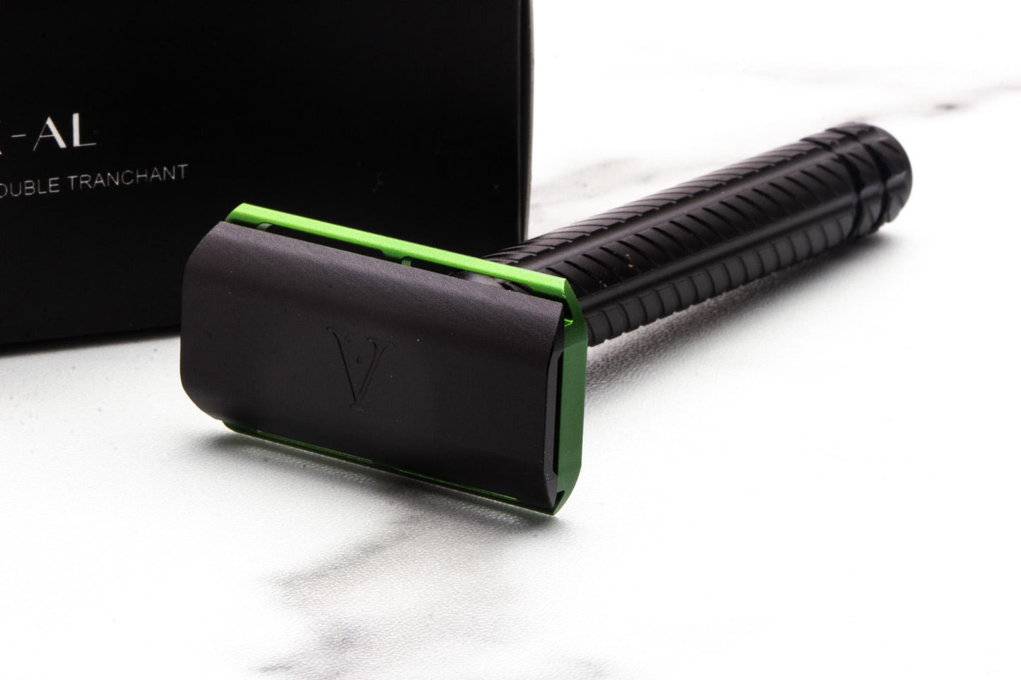 Ayslworth Razor | APEX-AL Double Edge Safety Razor -  Jet Black Gamer Green Classic  V2