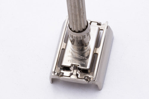 1965 Gillette Slim Adjustable Double Edge Safety Razor Set K3