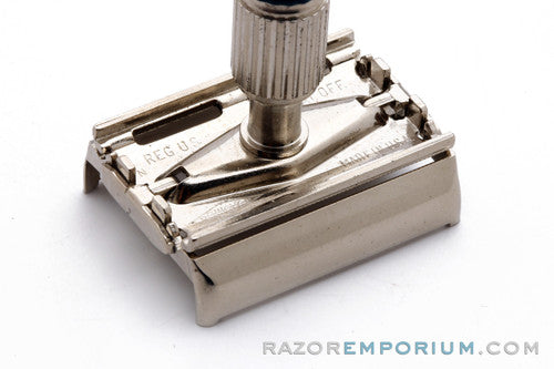 1968 Gillette Knack TTO Double Edge Safety Razor - N1