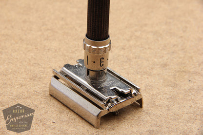Gillette 1970 Super Adjustable / Super 89 Safety Razor w/ Case P3 - Short Handle