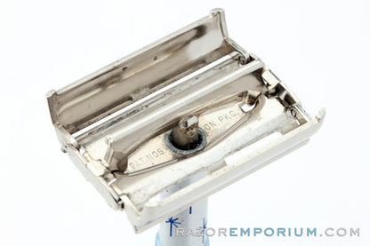 1968 Gillette Blue Star Lady Gillette DE Safety Razor N3 - Good