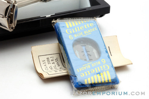 1960 Gillette $1.95 Adjustable "Bottom-Dial" Fatboy - Mint