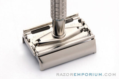 1964 Gillette Flair Tip Super Speed DE Safety Razor Factory Nickel