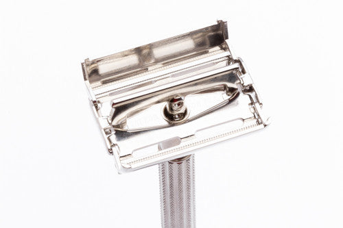 1961 Gillette TV Super Speed DE Safety Razor w/ Red Case - G4