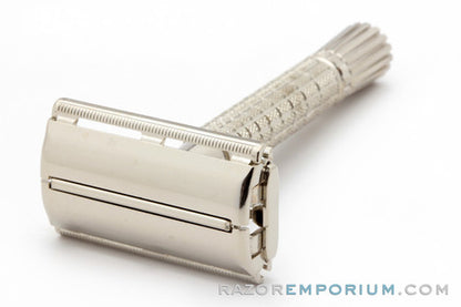 1966 Gillette Flair Tip Super Speed DE Safety Razor - L4