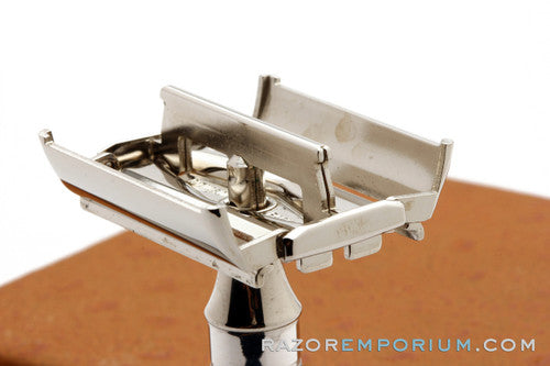 1948 Gillette Executive DE Safety Razor in Ostrich Leather Case
