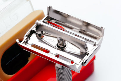 1940's Super Speed Double Edge + Red Case & Blade Dispenser