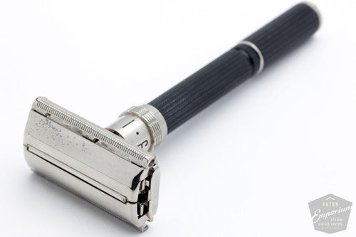 1969 Gillette O2 Super Adjustable 109 Safety Razor