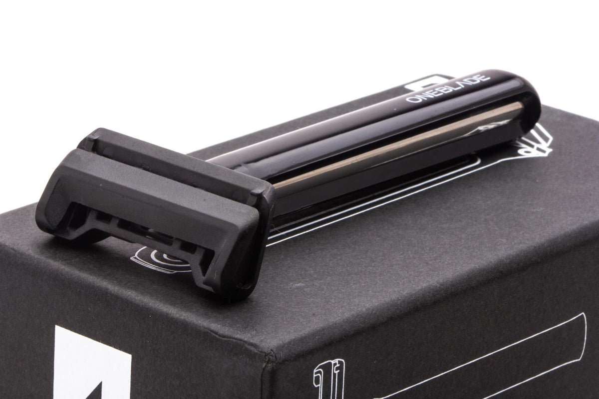 One Razor Blde OneBlade | Core Black Pivoting Single Edge Razor With Stand | Pre-Owne ...