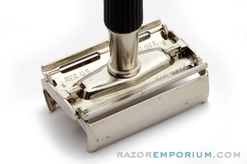 1972 Gillette S2 Black Handle Super Speed DE Safety Razor Set