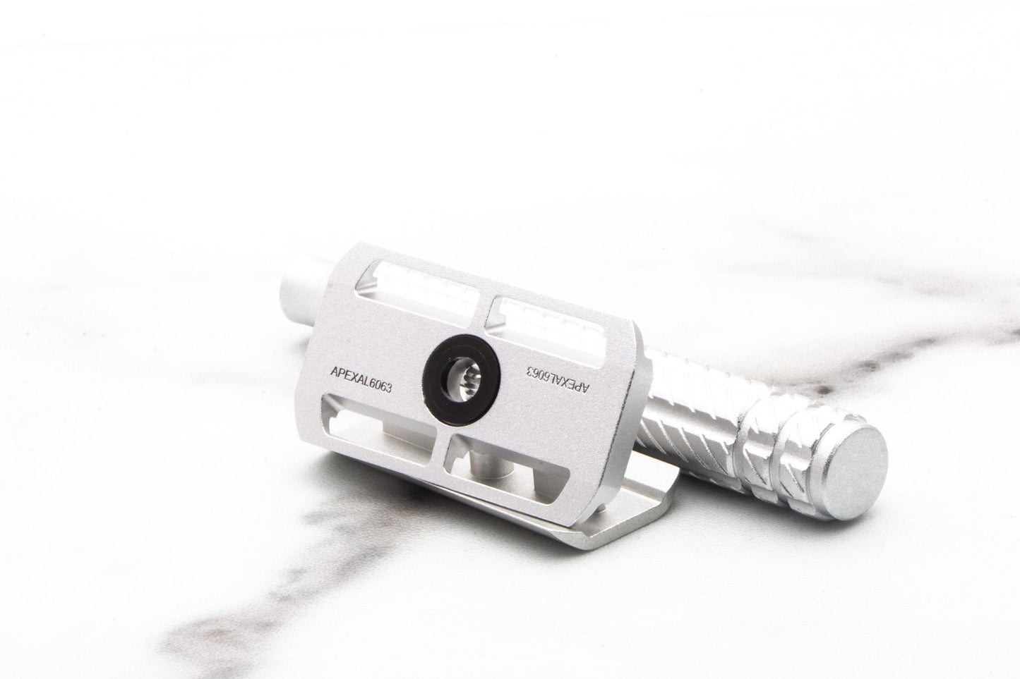 Ayslworth Razor | APEX-AL Double Edge Safety Razor - Aircraft Silver Classic V2