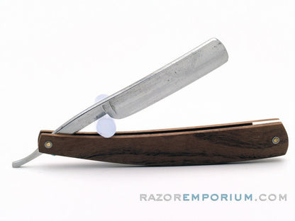 5/8" Larkin Straight Razor w/ Black Walnut Scales | Germany